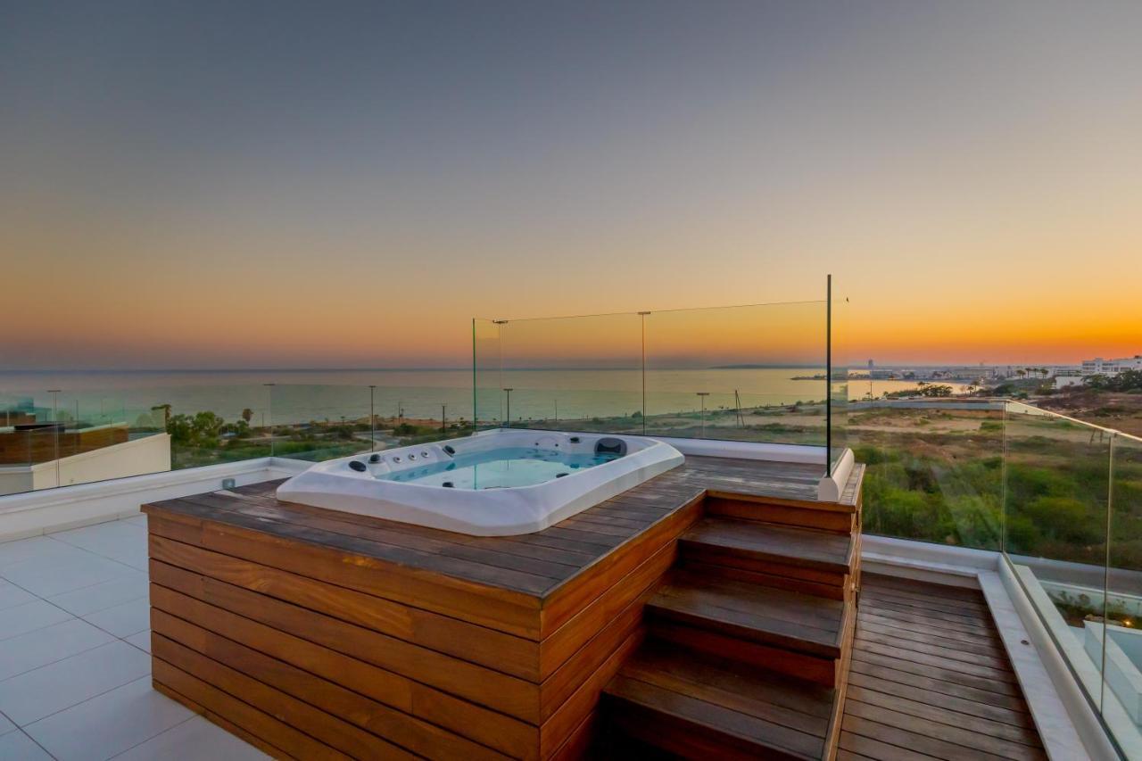 Love Bridge Seaview Villas Ayia Napa Exterior photo